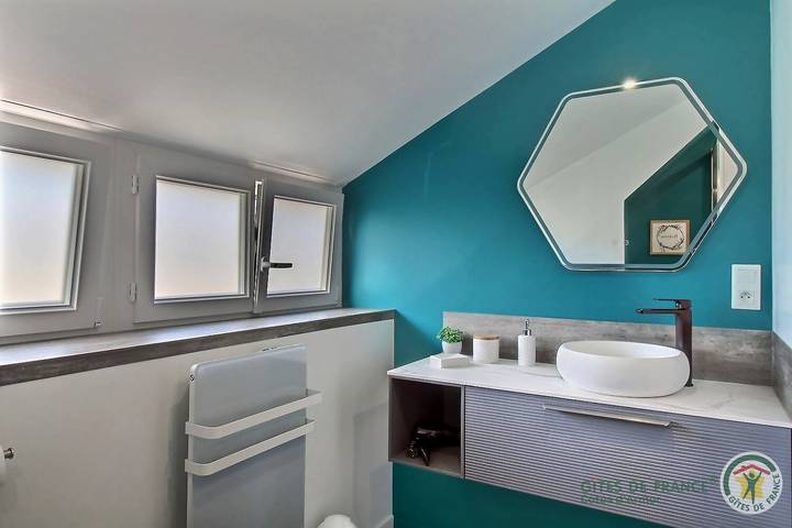 Gîte pour 6 personnes, avec sauna et jardin ainsi que terrasse et jacuzzi, animaux acceptés à Plouha - 2