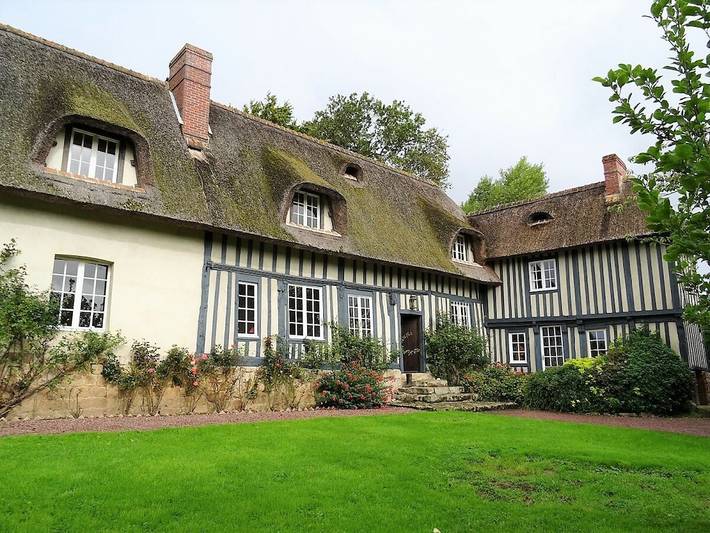 Location de vacances pour 12 personnes, avec jardin à Saint-Pierre-le-Vieux