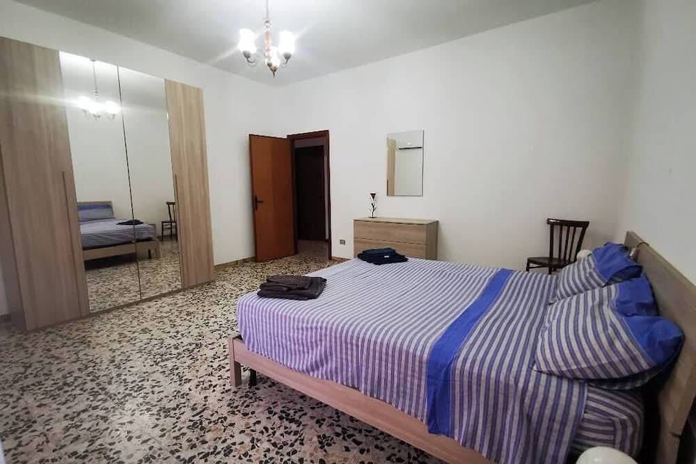 Ganze Wohnung, Casa Bonaria, ideal apartment for visiting all of Sardinia in Terralba, Campidano