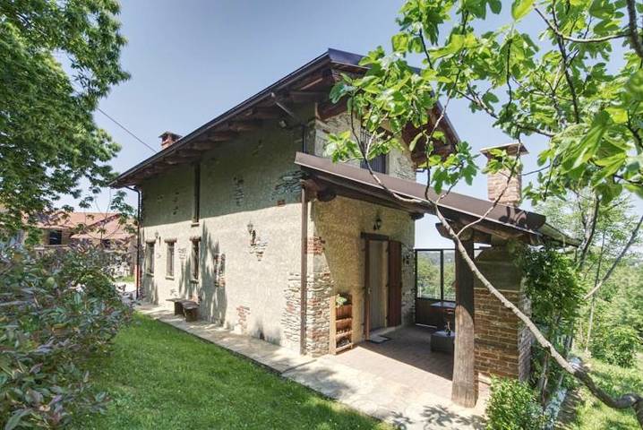 Location de vacances pour 6 personnes, avec vue et jardin à Peveragno - 2