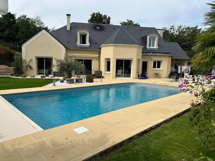 Appartement de vacances pour 2 personnes, avec piscine et jardin ainsi que terrasse et jacuzzi