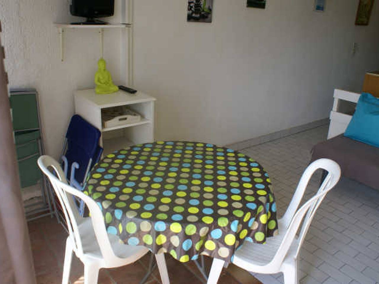 Entire studio, Cozy Studio for 2 with Modern Amenities, Parking, and Elevator Access in Cap d'Agde, Agde