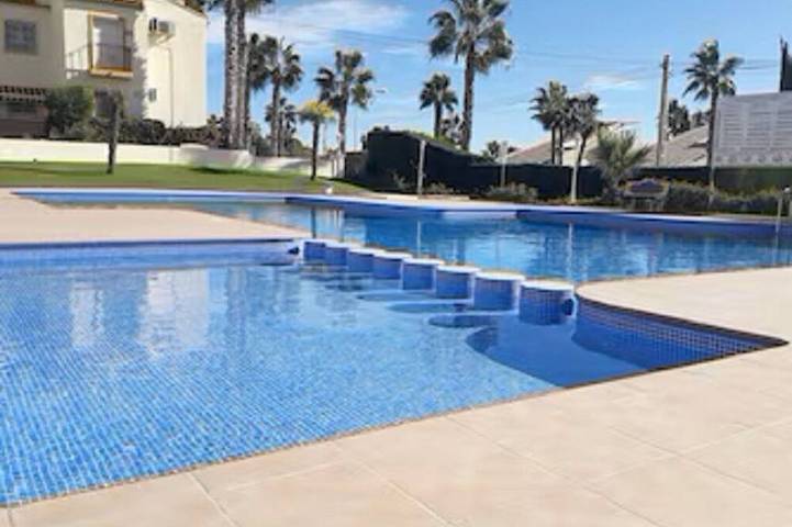 Ferienhaus für 4 Personen, mit Garten und Pool - 1