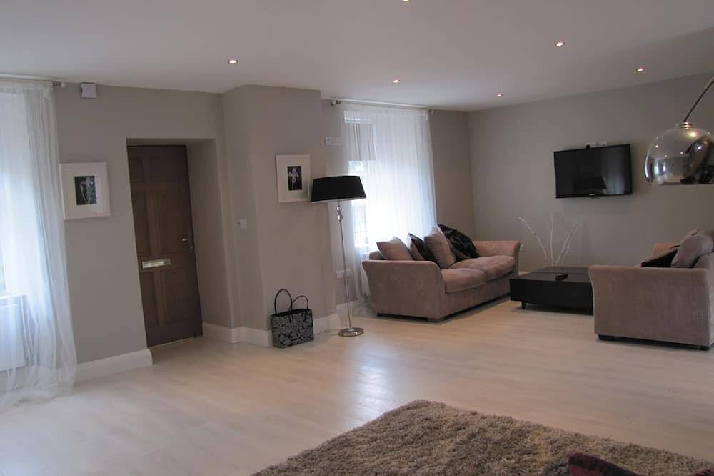 3 bedroom, sleeps 6, beautiful Village in the centre of Ireland in Mullingar, County Westmeath