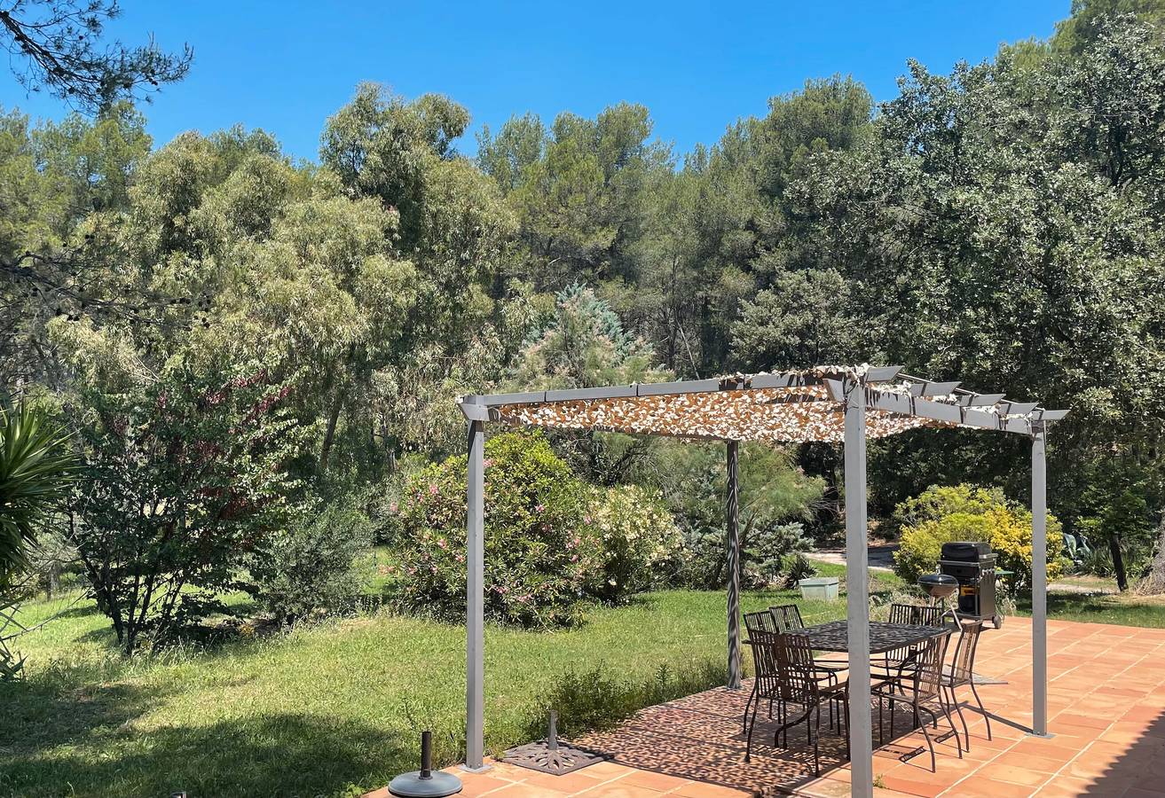 Ganze Wohnung, Évasion und Komfort in Aubagne mit Gemeinschaftspool in Aubagne, Marseille und Umgebung