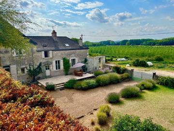 Gîte pour 7 personnes, avec jardin et vue dans Vallères