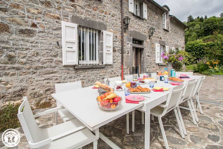 Gîte pour 14 personnes, avec jardin à Mont-Dore - 4