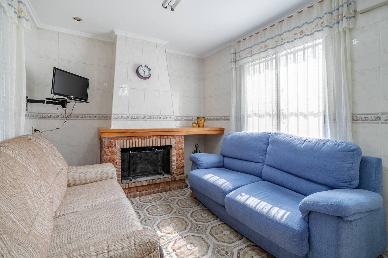 Holiday Rental for 8 People in Alicante, Costa Blanca