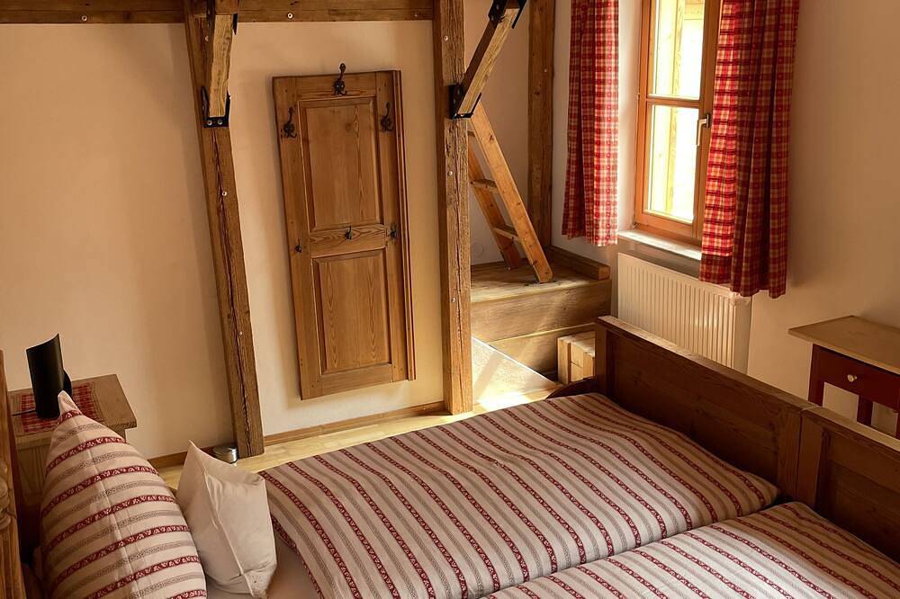 Gemütliches Ferienhaus in ruhiger Naturlage mit Panoramablick! in Patersdorf, Ostbayern