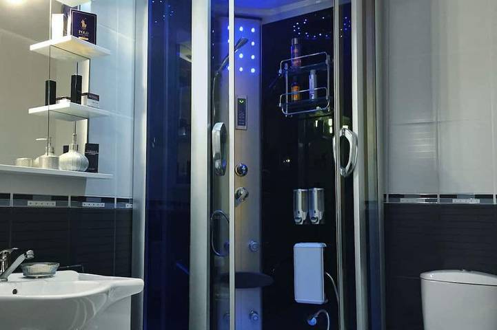 Location de vacances pour 4 personnes, avec balcon et jardin dans Risan - 4