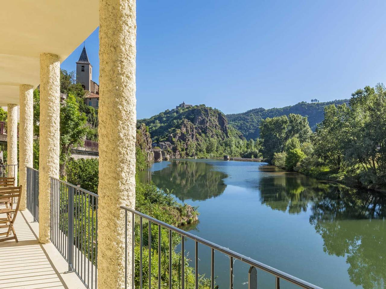 Le Rocher du Tarn in Ambialet, Región de Albi