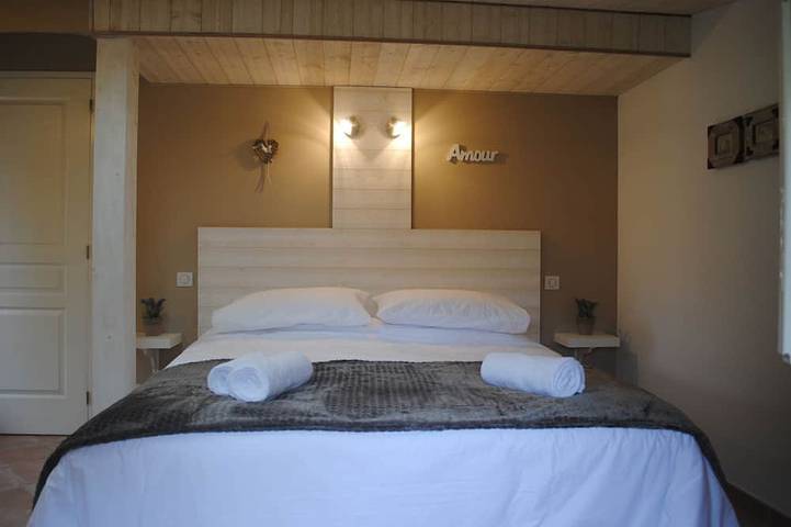 Gîte pour 4 personnes, avec jardin à Eymet - 2