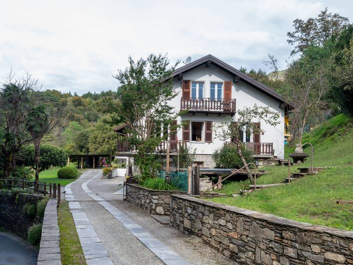 Gîte pour 6 personnes, avec balcon et jardin, animaux acceptés dans Mergozzo - 2