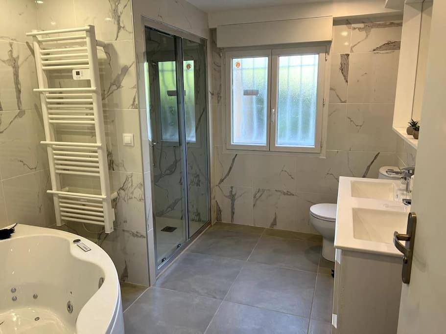 Appartement entier, One-Bedroom Apartment in Prades, Région de Prades