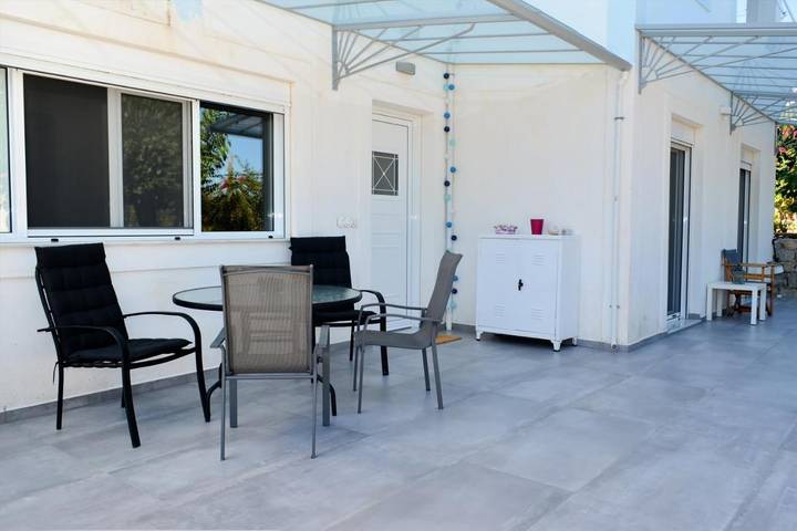 Maison d’hôte pour 5 personnes, avec Balcon et Terrasse ainsi que Jardin et Vue dans Région du Péloponnèse - 3