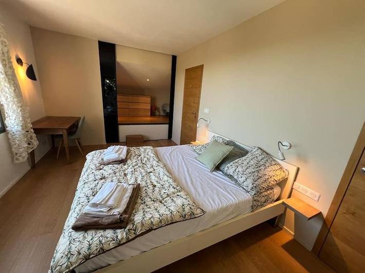 Gîte pour 2 personnes, avec balcon et piscine ainsi que jacuzzi et jardin à Vernègues - 4