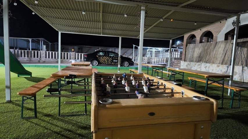 Casa rural para 17 personas, con Balcón y Terraza además de Jardín y Piscina en El Viso de San Juan - 2