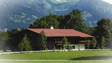Ferienhaus für 9 Personen, mit Sauna und Balkon sowie Garten, mit Haustier in Ofterschwang
