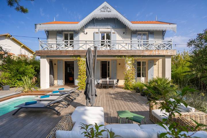 Villa für 10 Personen, mit Garten und Balkon
