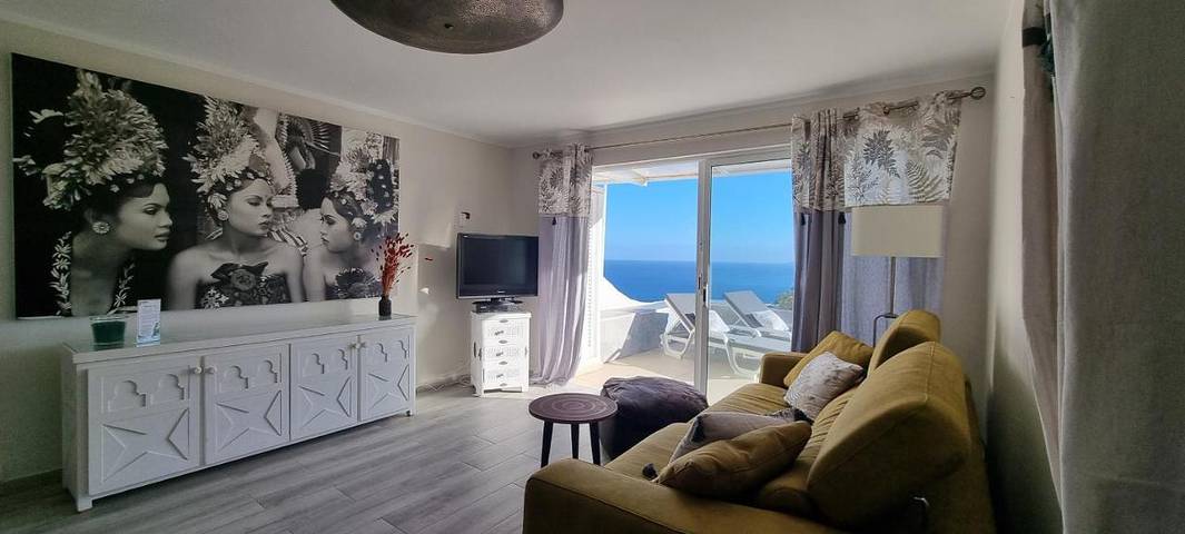 Apartamento para 2 personas, con vistas al lago además de vistas y terraza en San Vicente