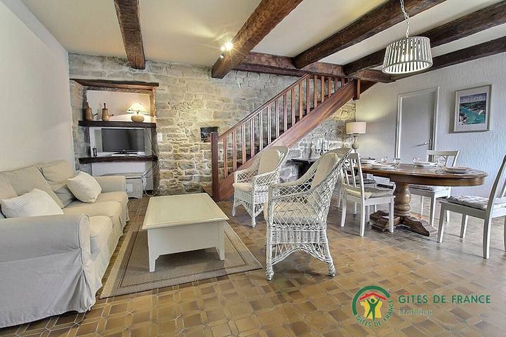 Gîte pour 5 personnes, avec jardin à Plouhinec (Morbihan)