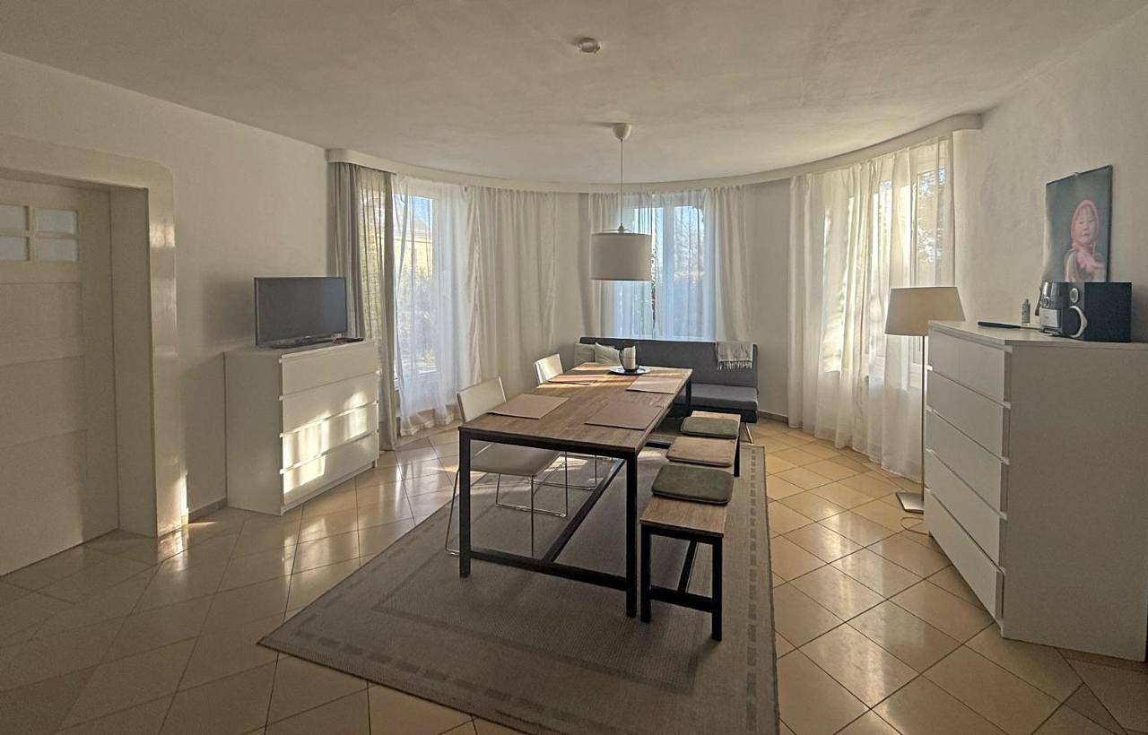 Ganze Wohnung, One-Bedroom Apartment in Selb, Landkreis Wunsiedel im Fichtelgebirge
