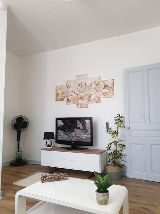 Gîte pour 8 personnes, avec terrasse et vue, animaux acceptés à Le Teil - 2