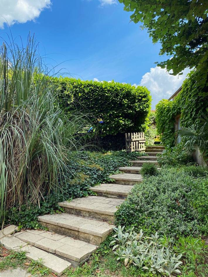 Gîte pour 6 personnes, avec piscine et jardin, animaux acceptés
