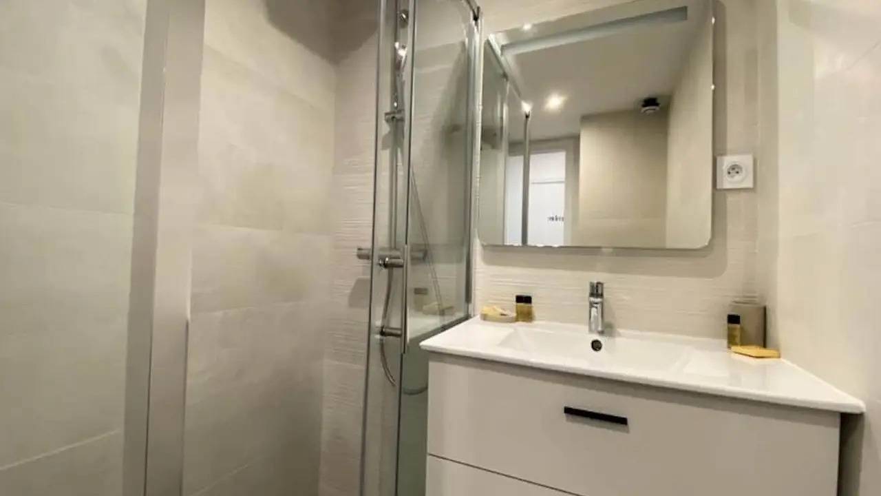 Apartamento vacacional entero, Ferienwohnung für 6 Personen (46 m²) in Le Quartier in Péone, Nizza Region