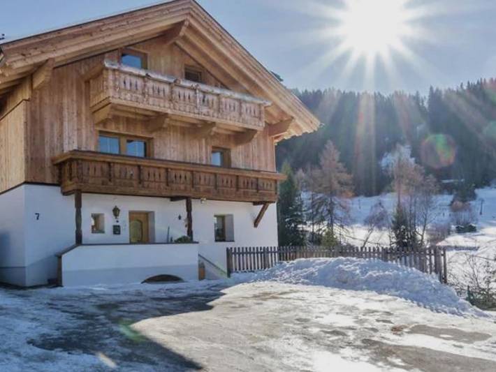 Ferienwohnung für 8 Personen, mit Balkon in Fendels