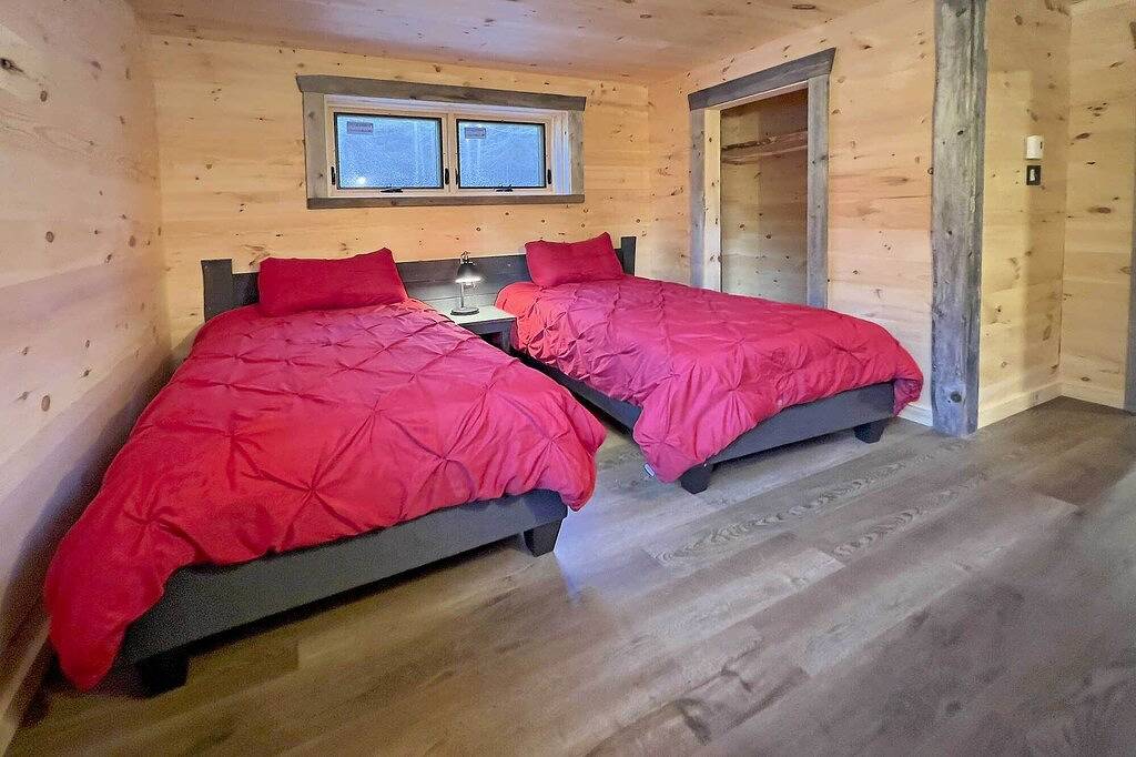 Arawak - Chalet Confortable et Moderne Avec Jaccuzzi in La Malbaie, Saguenay–Lac-Saint-Jean