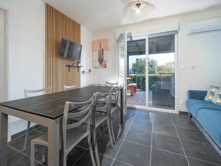 Ferienhaus für 9 Personen, mit Terrasse und Garten in Sérignan