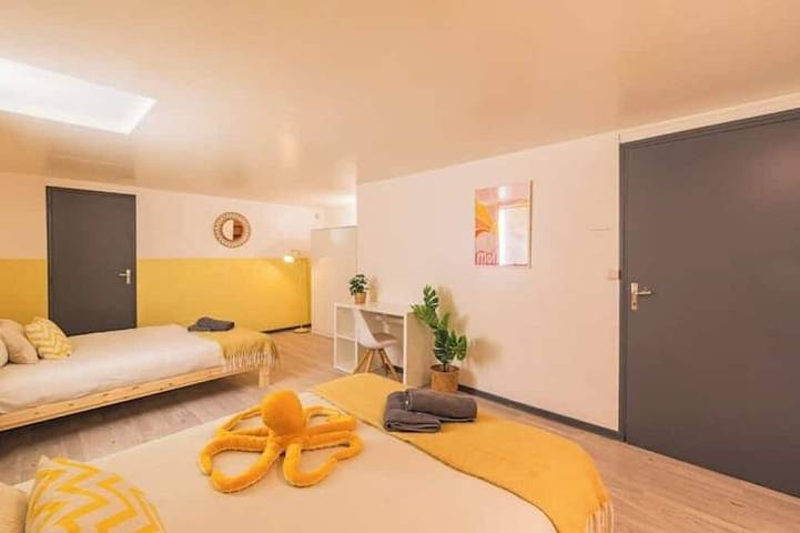 Appartement entier, Le Pastel - 10 couchages - proche Cathédrale in Reims, Marne
