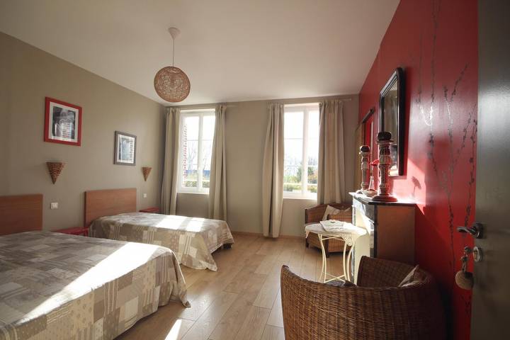 Location de vacances pour 3 personnes, avec jardin à Saint-Jouin-Bruneval - 2