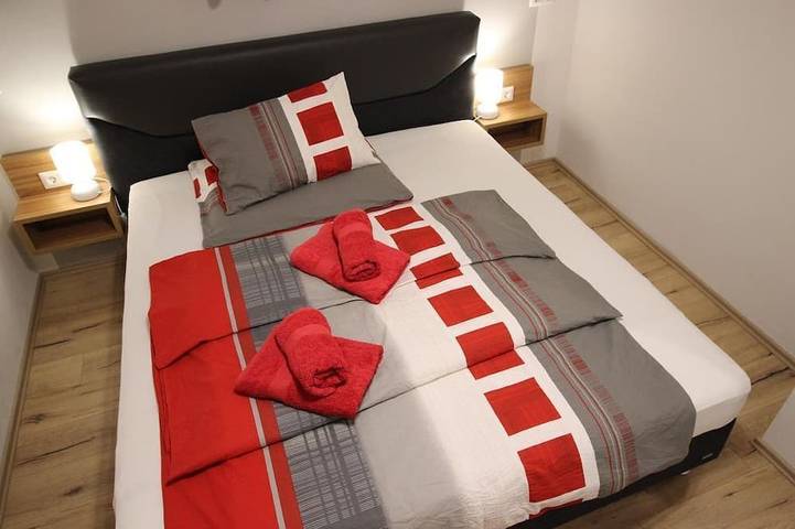 Ferienwohnung für 6 Personen, mit Balkon und Garten - 1