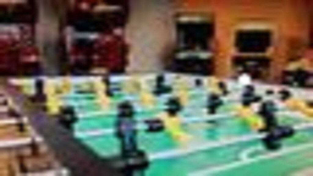 Ganze Wohnung, Neu modernes Studio im River Walk Resort mit Bergblick vom Balkon in Lincoln (NH), Franconia Notch