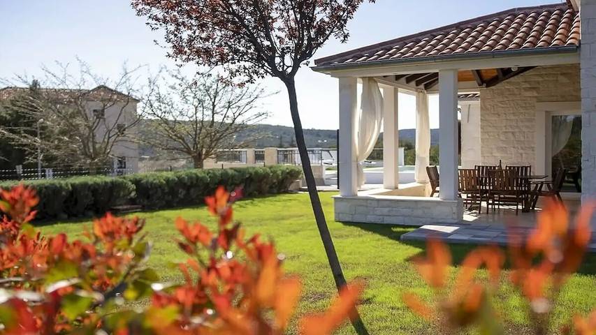 Villa pour 7 personnes, avec piscine et balcon à Šibenik - 4