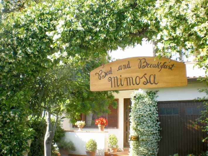 B&b per 3 persone, con Balcone e Terrazza nonché Giardino e Panorama a Cascina