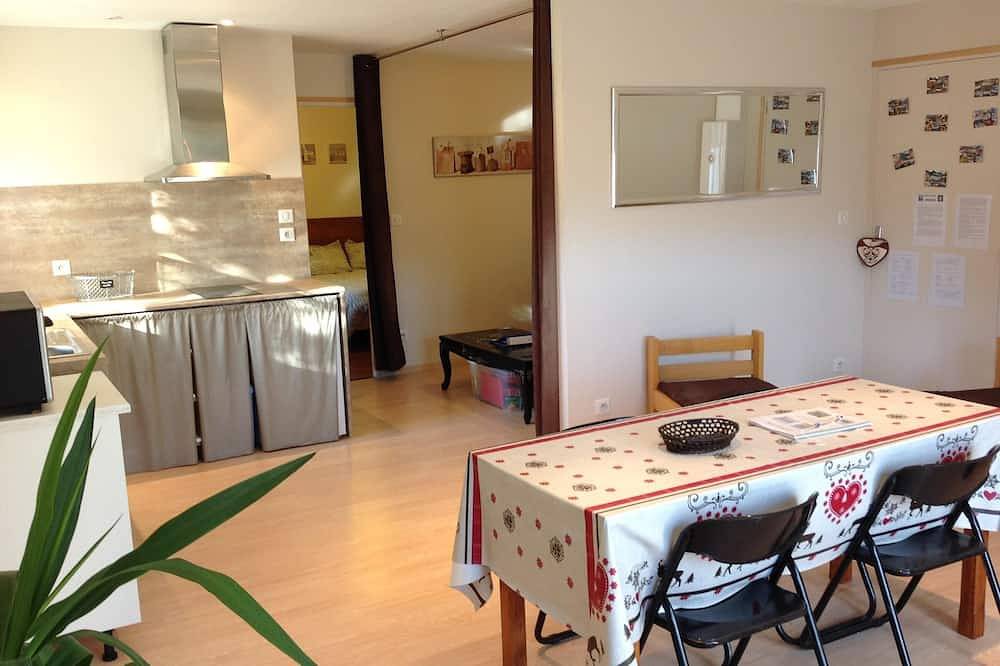 Entire apartment, Ski, hiking, walking and shopping 15 minutes from the Principality of Andorra in Porté-Puymorens, Parc naturel régional des Pyrénées catalanes