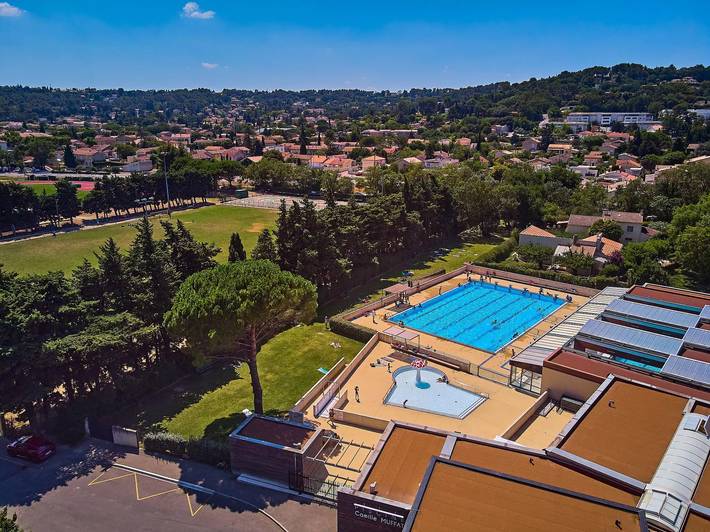 Camping pour 4 personnes, avec Terrasse