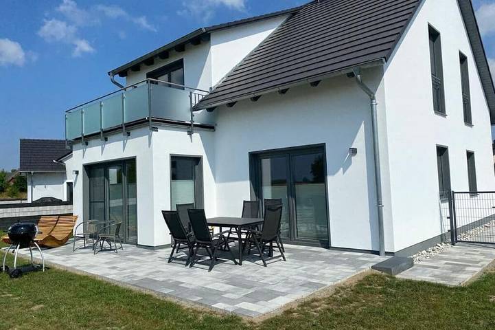 Ferienhaus für 8 Personen, mit Balkon und Sauna, mit Haustier in Dreschvitz