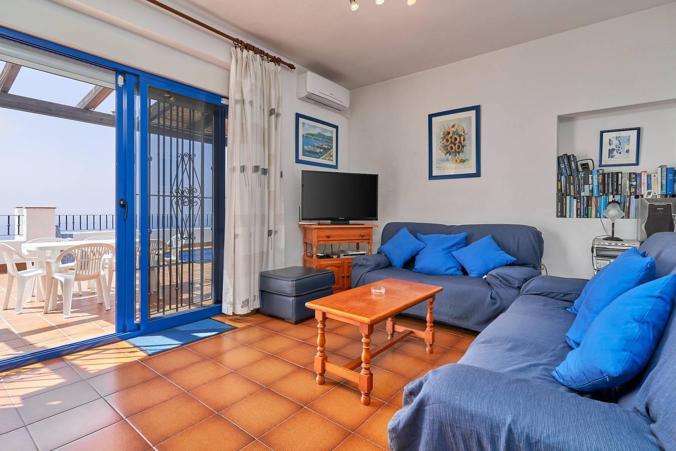 Casa de vacaciones 'Casa Vistamar' con vistas al mar, piscina privada y Wi-Fi in Los Pinos (Almuñecar), Almuñecar