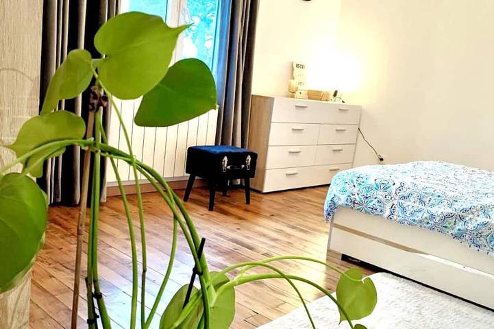 Location de vacances pour 7 personnes, avec terrasse à Saint-Quentin - 2