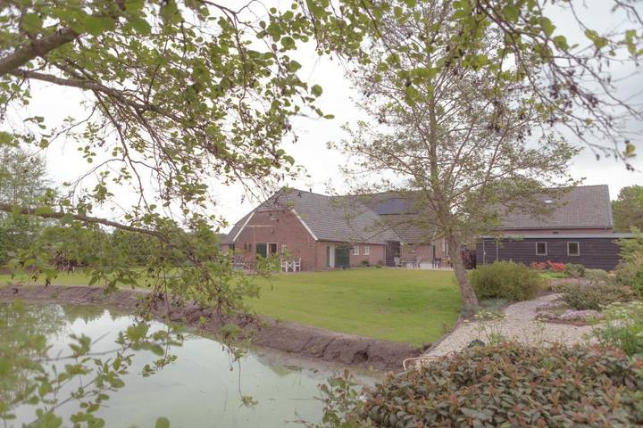 B&b voor 2 personen, with Terras and Tuin as well as Uitzicht in Dalfsen