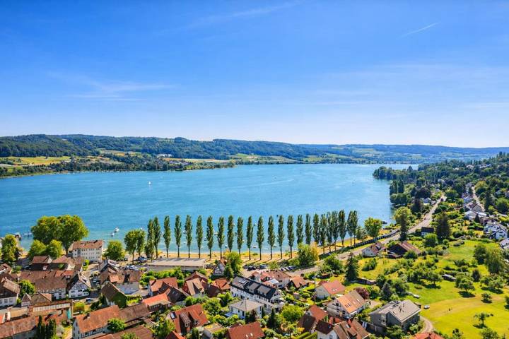 Ferienhaus für 13 Personen, mit Seeblick und Ausblick sowie Garten, kinderfreundlich in Untersee - 3