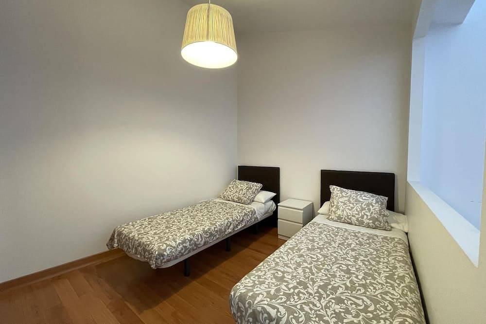 Entire apartment, Azabache - Toledo Center with Swimming Pool in Toledo, Toledo Province