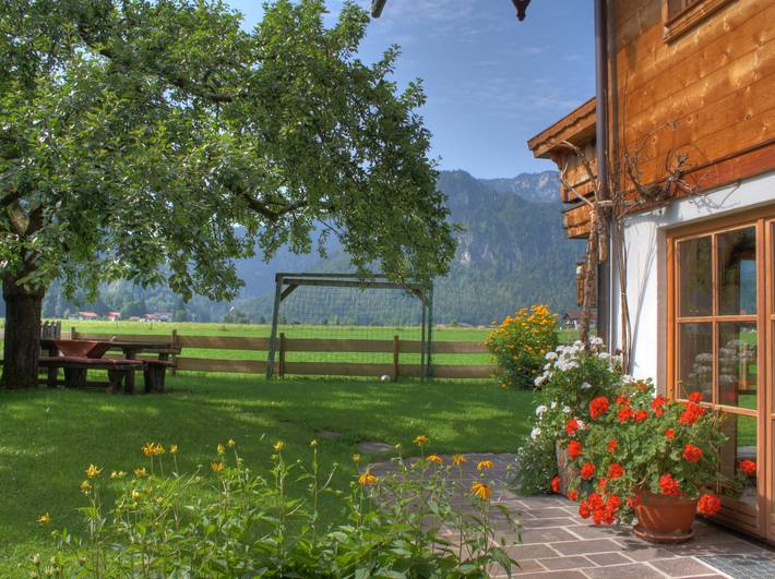 Apartamento vacacional entero, Gästehaus Hirschbichler - Chiemgau Karte - Holiday flat Falkenstein for 2 to 3 persons with balcony, 40 sqm n. k. in Inzell, Alpes Bávaros