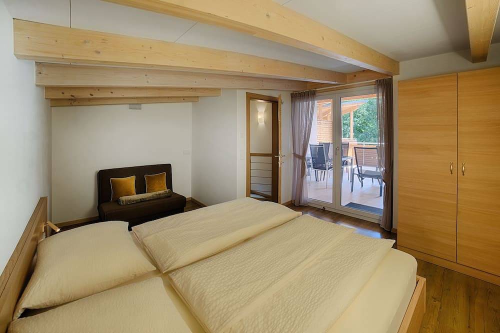 Ganze Wohnung, Traum-Ferienwohnung in Panoramalage mit Dachterrasse, Cron4 Schwimmbad & Sauna in Reischach Südtirol, Bruneck