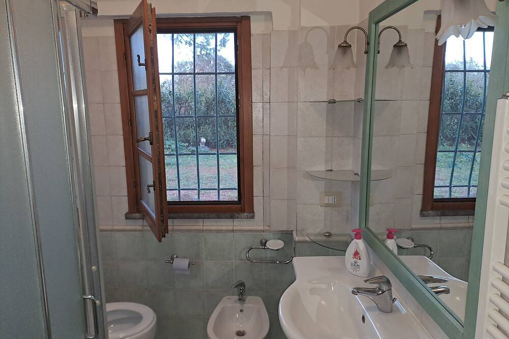 Pomegranate Apartment - farmhouse Podere Travalda in Pontedera, Pisa Provinz