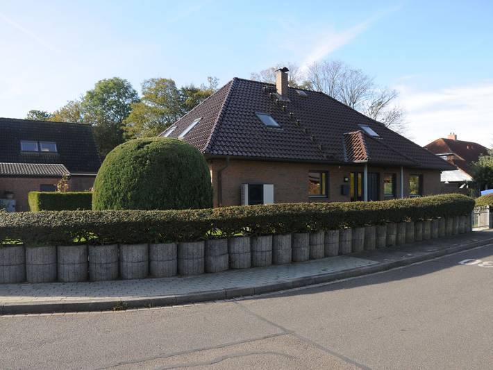 Ferienwohnung für 5 Personen, mit Terrasse und Garten sowie Seeblick